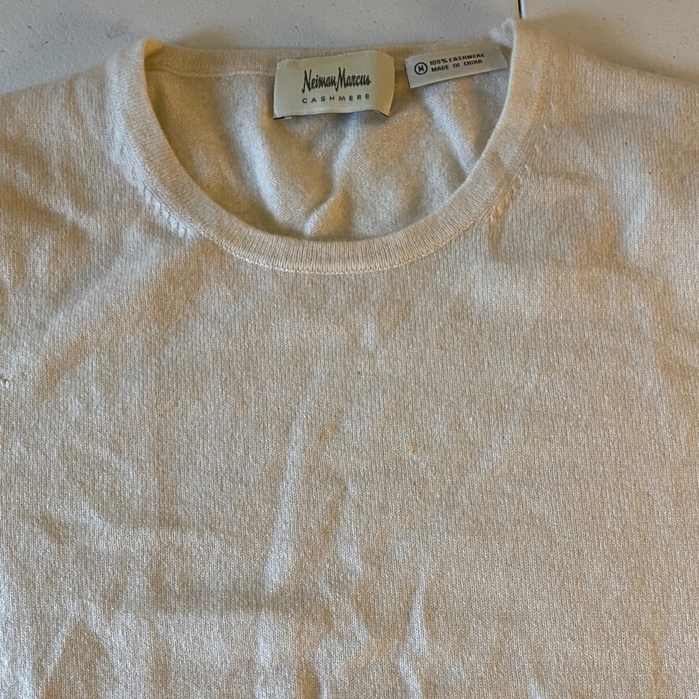 Neiman Marcus Cream 100% Cashmere Top Sz Med